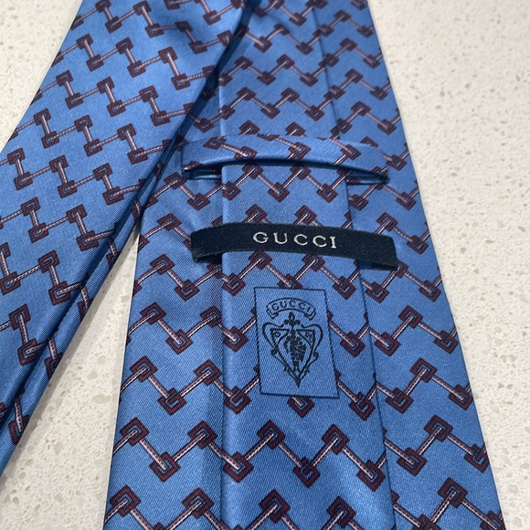 GUCCI Silk Tie, Made in Italy. - Picture 2 of 5